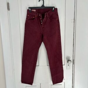 Levi's High-Rise Jeans 501 in burgundy